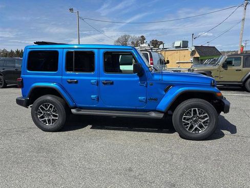 New 2025 Jeep Wrangler Unlimited Sahara w/ Technology Group image 2