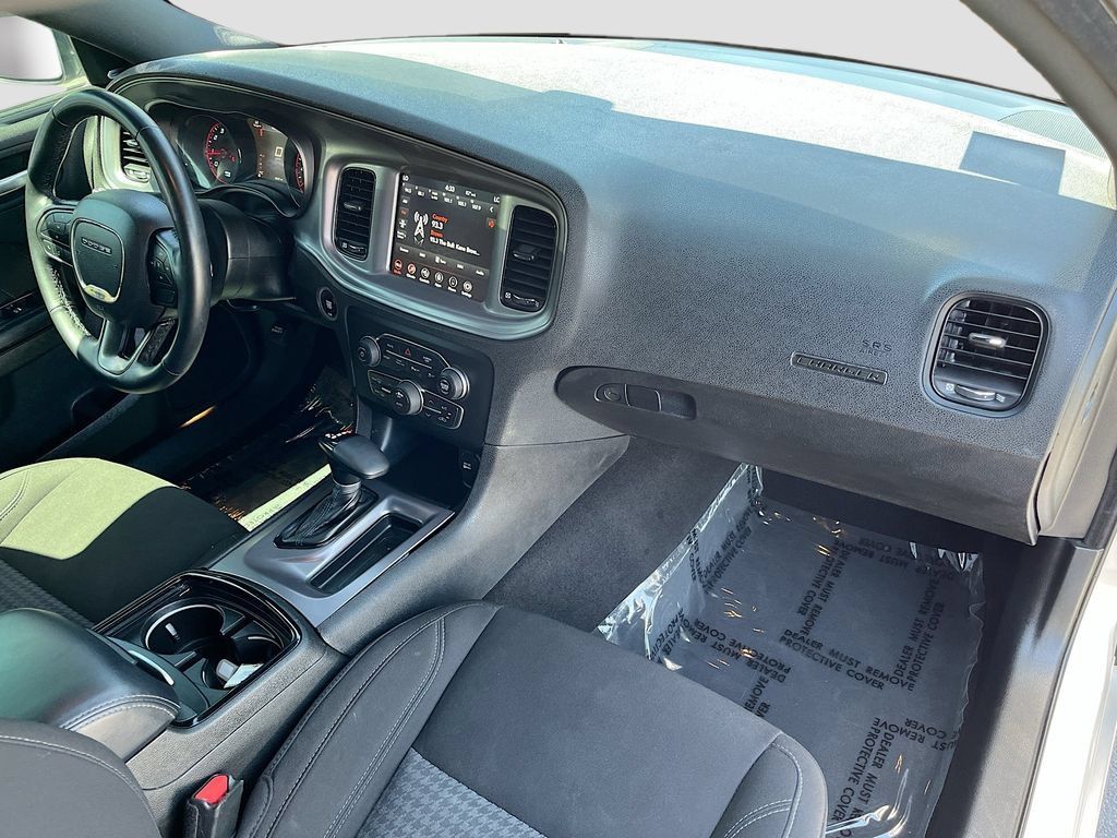 Used 2023 Dodge Charger SXT w/ Blacktop Package AWD/4WD image 29