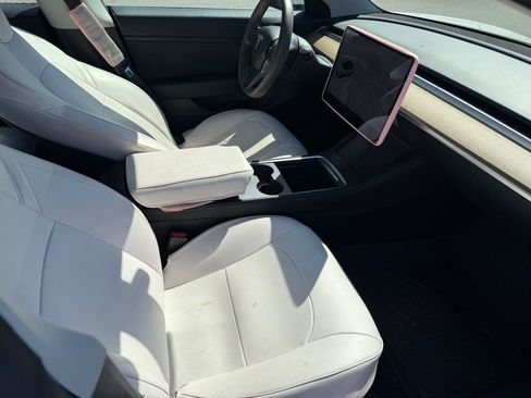 Used 2021 Tesla Model 3 Standard Range Plus image 15