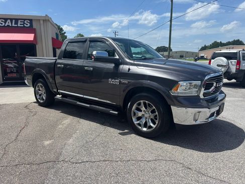 Used 2017 RAM 1500 Limited AWD/4WD image 4