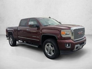 Used 2016 GMC Sierra 2500 Denali w/ Duramax Plus Package video 3