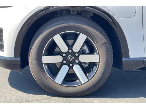 Used 2025 Honda Prologue Touring image 10