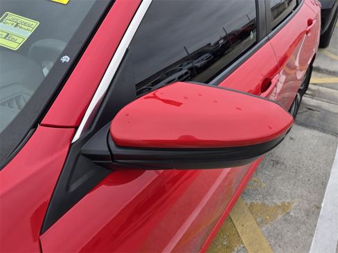 Used 2018 Honda Civic EX image 10