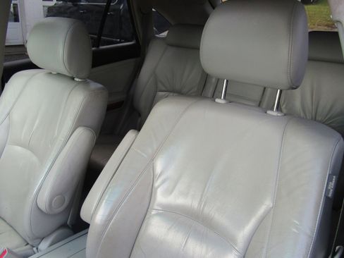 Used 2004 Lexus RX 330 AWD image 19