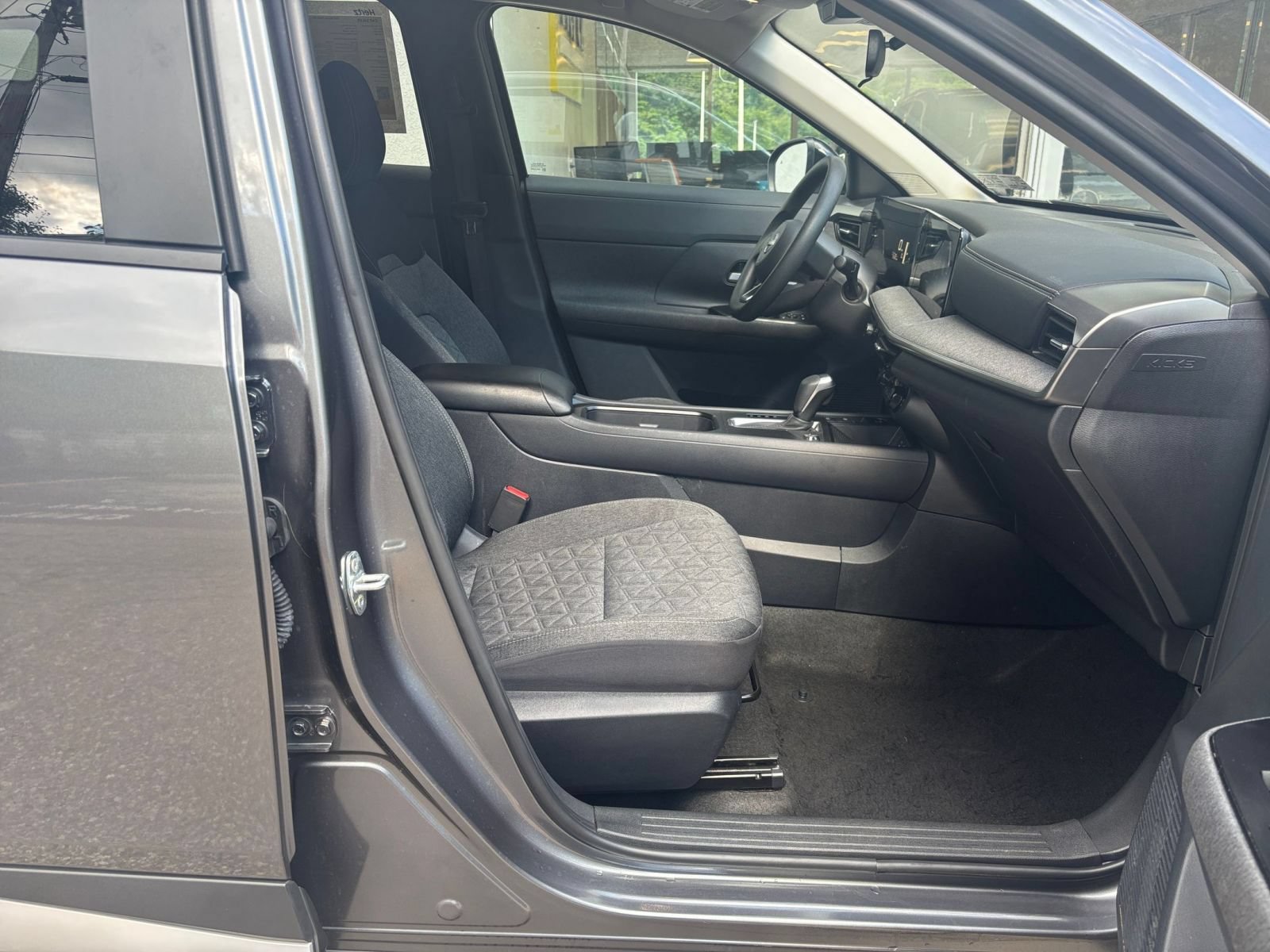 Used 2026 Nissan Kicks SV w/ Cold Weather Package FWD image 25