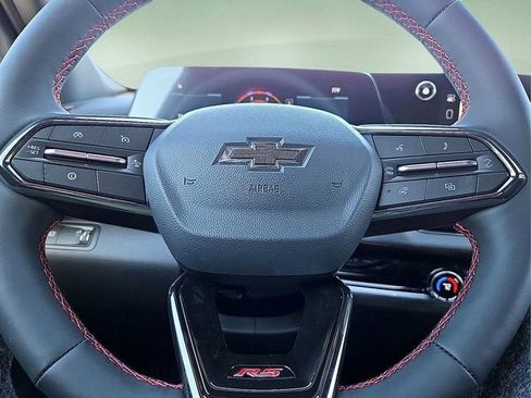 New 2026 Chevrolet Equinox RS w/ Convenience Package III FWD image 24