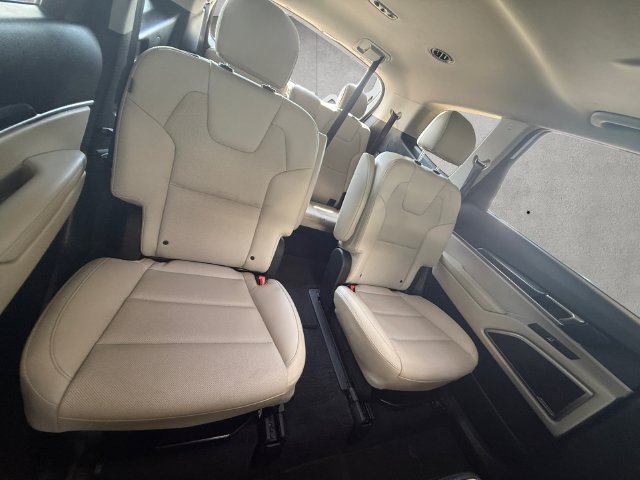 Used 2024 Kia Telluride S w/ S Sunroof Package FWD image 22