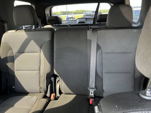 Used 2023 Chevrolet Traverse LT FWD image 13