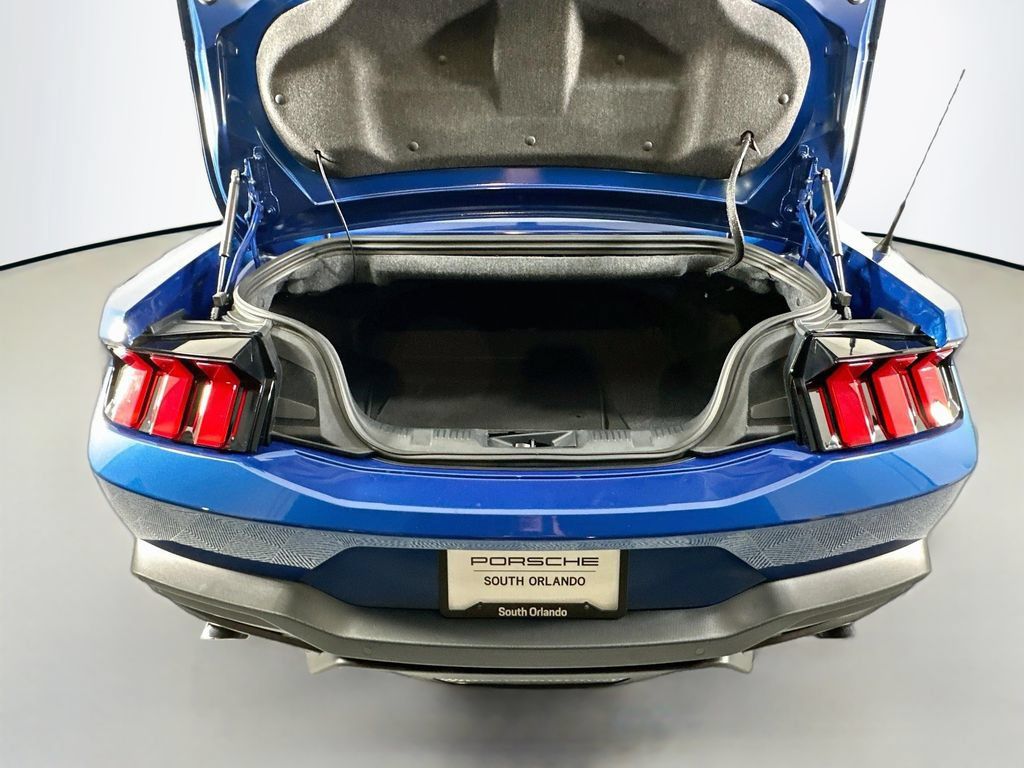 Used 2024 Ford Mustang Convertible RWD image 25