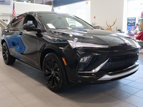 New 2026 Buick Envista Sport Touring image 2