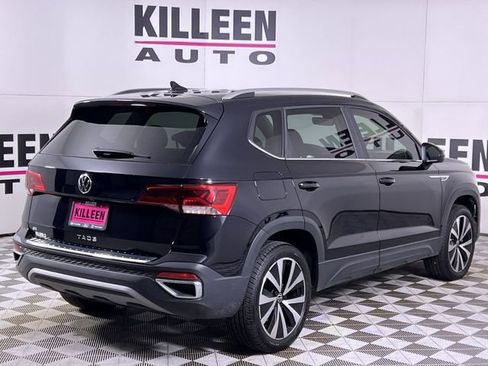 Used 2024 Volkswagen Taos SE image 7