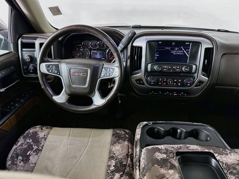 Used 2015 GMC Sierra 1500 SLT w/ SLT Preferred Package AWD/4WD image 25