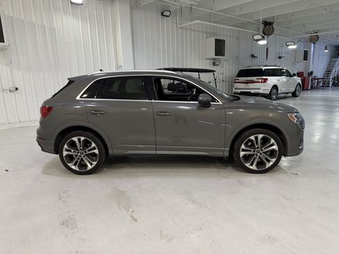 Used 2020 Audi Q3 2.0T Premium Plus w/ Premium Plus Package image 6