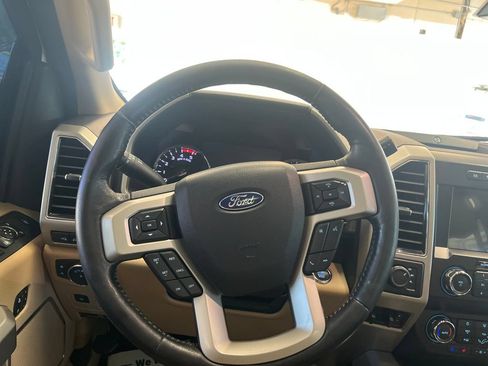 Used 2019 Ford F250 Lariat w/ Lariat Ultimate Package AWD/4WD image 15