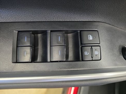 Certified 2024 Toyota Highlander XLE image 31