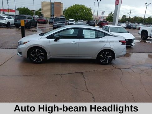 New 2025 Nissan Versa SR w/ Trunk Package image 4