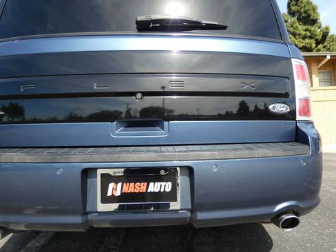 Used 2018 Ford Flex SEL w/ Equipment Group 202A image 9