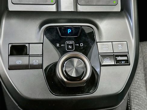 Used 2026 Toyota bZ AWD/4WD image 24