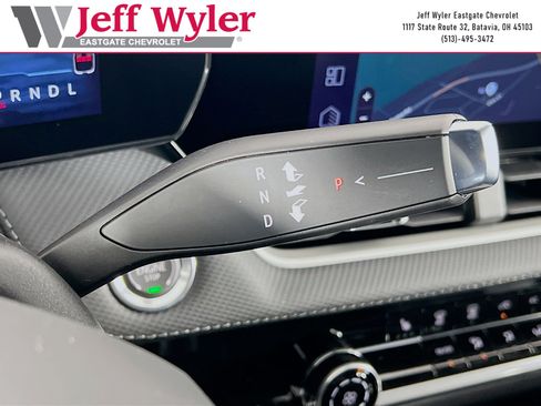 New 2026 Chevrolet Equinox LT FWD image 12
