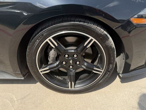 Used 2021 Ford Mustang GT Premium w/ Equipment Group 401A RWD image 34