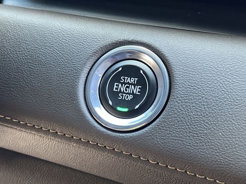 Used 2023 Cadillac Escalade Sport w/ Touring Package AWD/4WD image 39