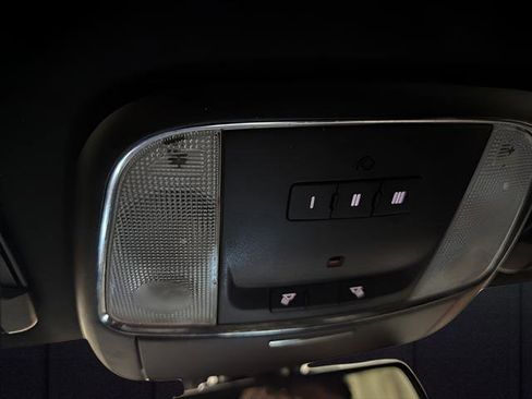 Used 2015 Chrysler 300 S AWD/4WD image 23