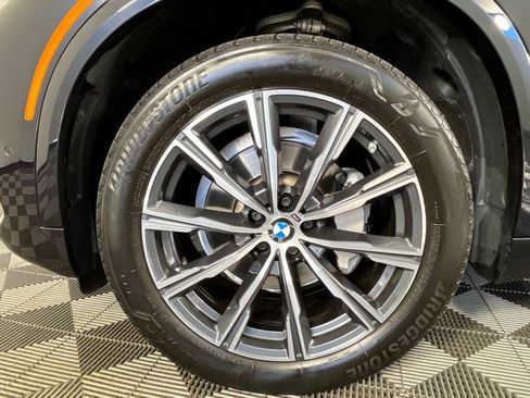 Used 2023 BMW X5 xDrive40i w/ Executive Package image 16