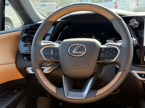 Used 2026 Lexus RX 350 w/ Convenience Package image 9