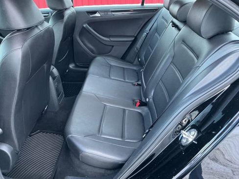 Used 2018 Volkswagen Jetta Sport image 39