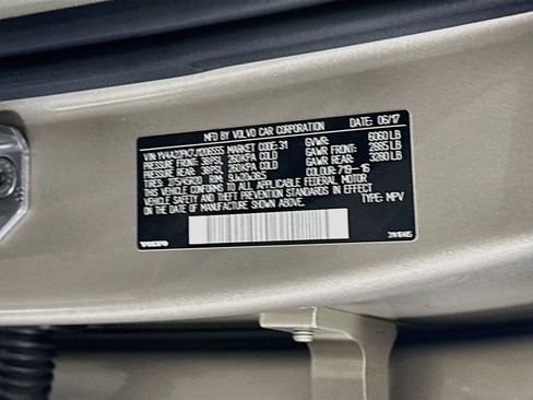 Used 2018 Volvo XC90 T6 Momentum w/ Convenience Package AWD/4WD image 35