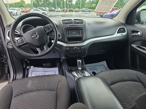 Used 2017 Dodge Journey SXT w/ Comfort/Convenience Group AWD/4WD image 16
