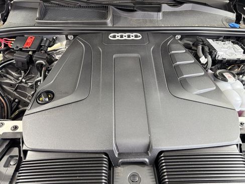 Used 2025 Audi Q7 2.0T Premium w/ Convenience Package AWD/4WD image 28