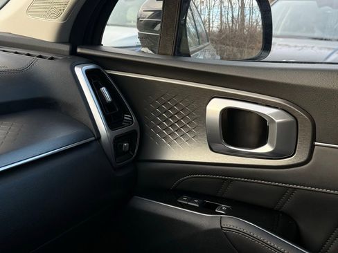 Certified 2023 Kia Sorento SX image 43