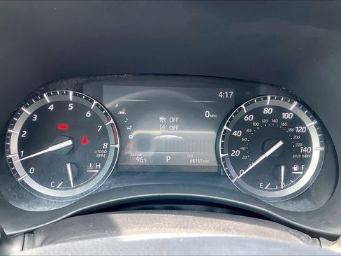 Used 2021 Toyota Highlander XLE FWD image 26