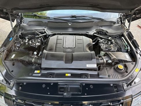 Used 2020 Land Rover Range Rover Long Wheelbase HSE image 31