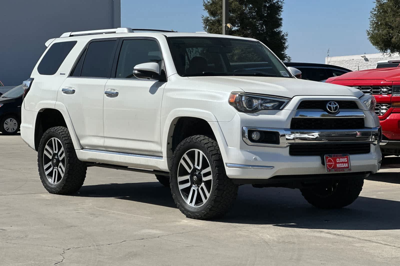 Used 2014 Toyota 4Runner Limited AWD/4WD image 10
