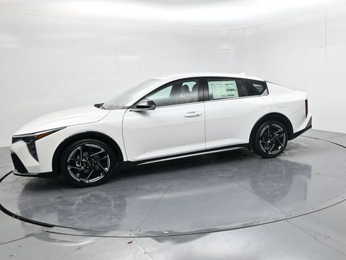 New 2026 Kia K4 GT-Line image 4