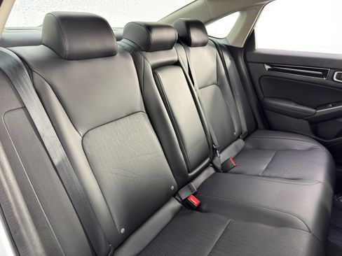Used 2022 Honda Civic Touring image 37
