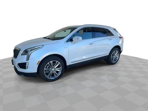 Certified 2025 Cadillac XT5 Premium Luxury image 4