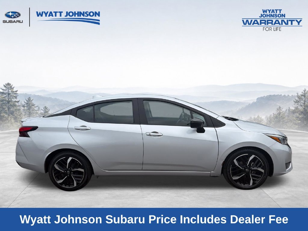 Used 2024 Nissan Versa SR FWD image 12