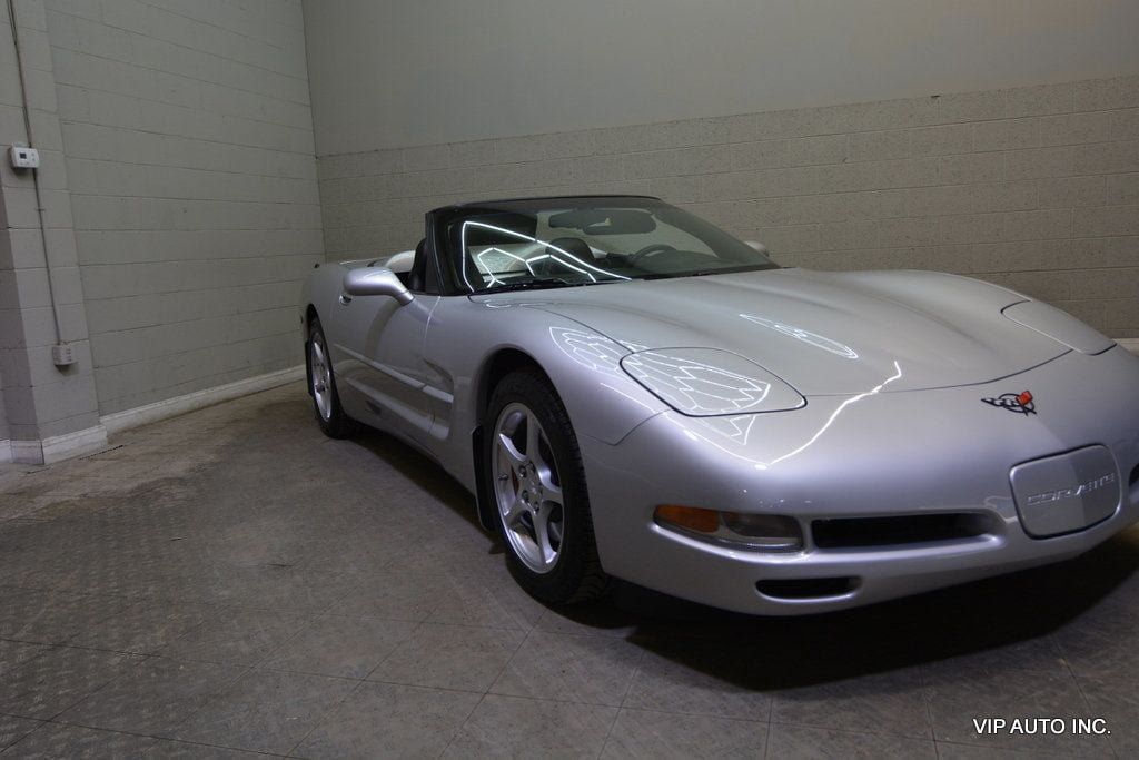 Used 2000 Chevrolet Corvette Convertible w/ Memory Pkg RWD image 3