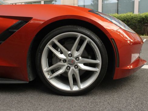 Used 2015 Chevrolet Corvette Stingray Coupe w/ 3LT Preferred Equipment Group RWD image 5