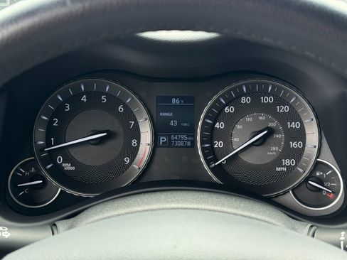 Used 2019 INFINITI Q70 Luxe RWD image 20
