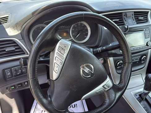 Used 2015 Nissan Sentra SV w/ Style Package FWD image 7