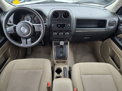 Used 2016 Jeep Patriot Sport w/ Power Value Group image 14