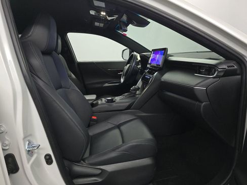 Used 2022 Toyota Tundra Limited w/ TRD Off-Road Package image 8