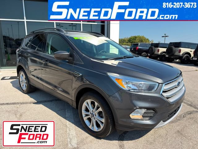Used 2018 Ford Escape SE w/ Ford Safe & Smart Package AWD/4WD image 1