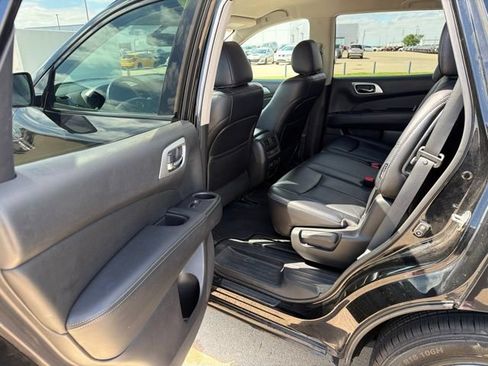 Used 2019 Nissan Pathfinder SL AWD/4WD image 28