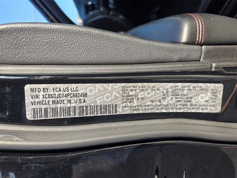 Used 2023 Dodge Durango R/T image 32