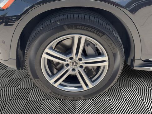 Used 2021 Mercedes-Benz GLC 300 w/ Driver Assistance Package image 12